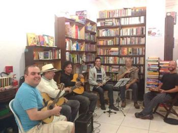 DIVULGAÇÃO Artistas da cidade se reúnem para tocar clássicos do choro na Livraria Liberdade