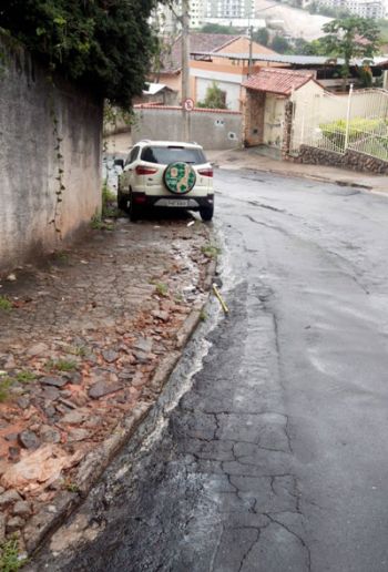 Flagrante feito na Rua Guaçuí, em S. Mateus (foto samuelfigueiredo)