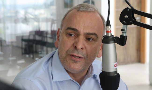 Pressão por candidatura 2 Júlio diz que é importante fortalecer o PSB (FERNANDO PRIAMO/17-04-15)