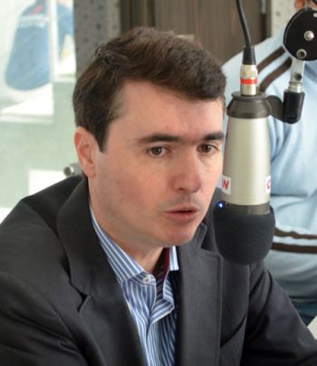 Na CBN, prefeito falou sobre greve na rede municipal (OLAVO PRAZERES\09-04-15)