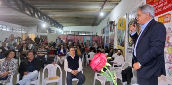 Nilmário Miranda participou de roda de conversa no Centro de Referência dos Direitos Humanos