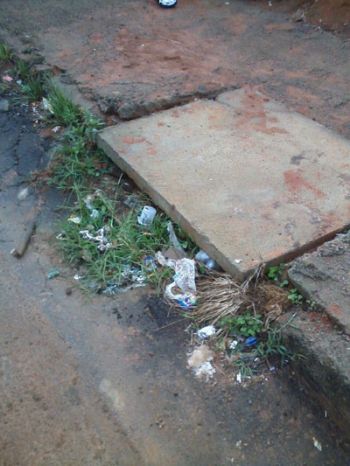 Comunidade do Nova Germânia lista problemas 4 Boca de lobo entupida