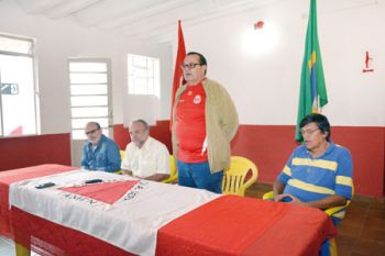 Instituições unem forças 2 Francisco Quirino, presidente do Baeta, discursa (Marcelo Ribeiro/19-05-15)