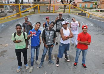 MC Aice, de boné na primeira fila, era presidente da Associação Posse de Cultura Hip-Hop Zumbi dos Palmares