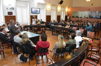 Semana foi aberta com encontro na Câmara Municipal