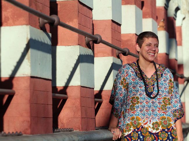 Cantora de Juiz de Fora foi vencedora de concurso lançado pelo cantor; ela vai participar de medley com canções dos Beatles