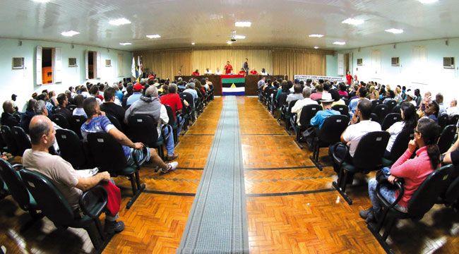 Servidor da PJF fará nova paralisação 2 Categoria rejeitou ontem em assembleia a proposta da PJF (Fernando Priamo/11-06-15)