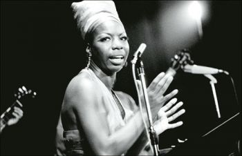 Nina Simone é tema de documentário sobre sua vida pessoal e musical (Divulgação)