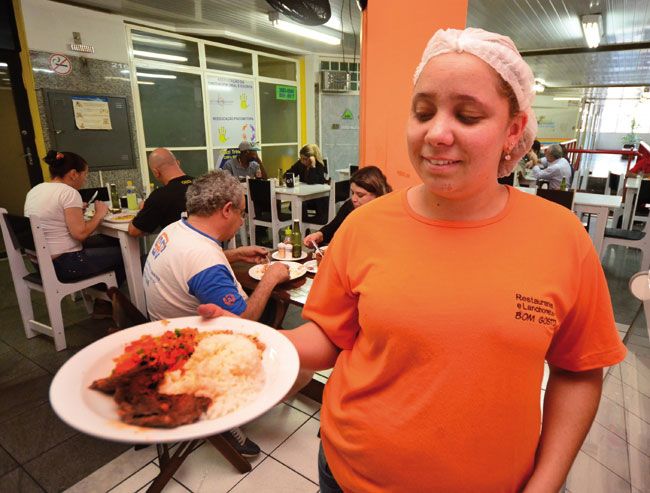 Clientes fiéis do restaurante Bom Gosto são os trabalhadores da região central (Olavo Prazeres)