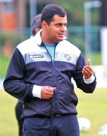 Acima das expectativas 2 Invicto, Leston soma 4 vitórias em seis jogos na Série C (Leonardo Costa)