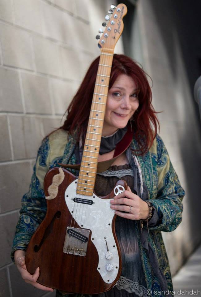Cantora e guitarrista de blues, americana Carolyn Wonderland fecha a edição juiz-forana do ViJazz