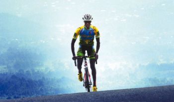 Filme mostra equipe de ciclismo de Ruanda, formada por sobreviventes de genocídio (Divulgação)