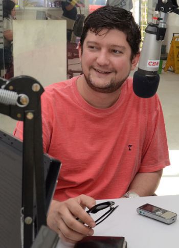 Gabriel Medina falou à CBN sobre a participação dos jovens no processo de construção social (Roberto Fulgêncio/26-08-15)