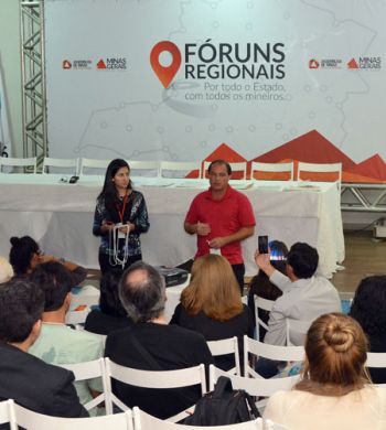 Representantes de 64 municípios estiveram presentes ao Fórum (MARCELO RIBEIRO/05-08-15)