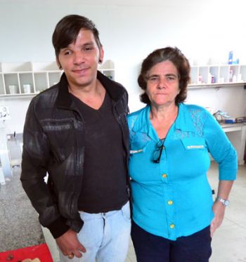 FOTOS OLAVO PRAZERES/17-08-15 Rodrigo e Sueli estão entre os assistidos pelo projeto