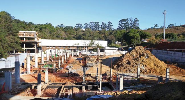 Uma das obras na Faefid deve ser entregue até o final do ano Leonardo Costa/15-08-15)