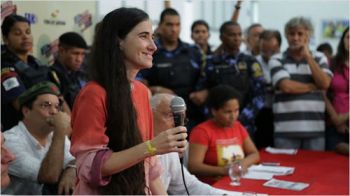 Histórias para refletir 2 'A viagem de Yoani' mostra a visita da blogueira cubana, crítica ferrenha do regime de seu país, ao Brasil (Divulgação)