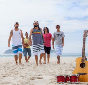 Celebração ao vivo 2 Banda coloca no disquinho prateado o que já podia ser ouvido por streaming e comprado no formato digital desde julho (Divulgação/Gal oliveira)