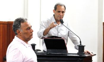 Durante sessão, petista reafirmou ontem que Emanuel tem sido instrumento de intimidação. Vereador nega (Leonardo Costa/22-09-15)