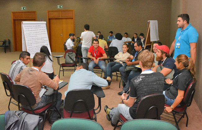 Pesquisador defende consumo de leite 2 Encontro em JF reúne 230 jovens produtores de leite de países latinos (Marcelo Ribeiro/16-09-15)