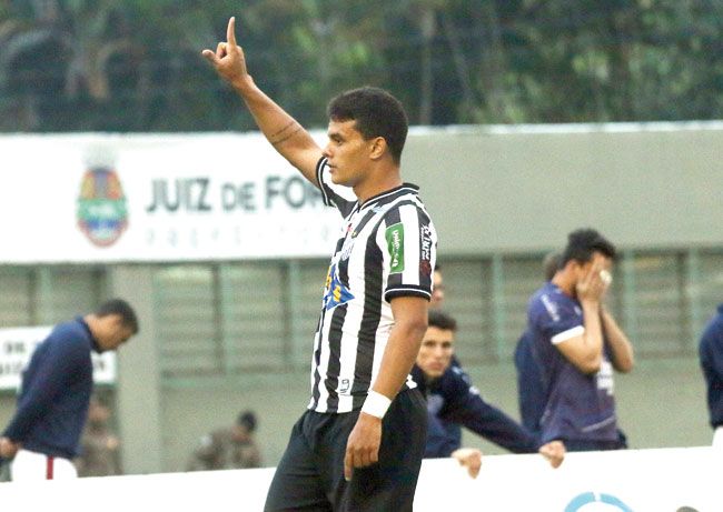 Mudanças no horizonte 2 Geraldo marcou seu primeiro gol pelo Tupi no último domingo (Leonardo Costa/tupifc.esp.br/06-09-15)