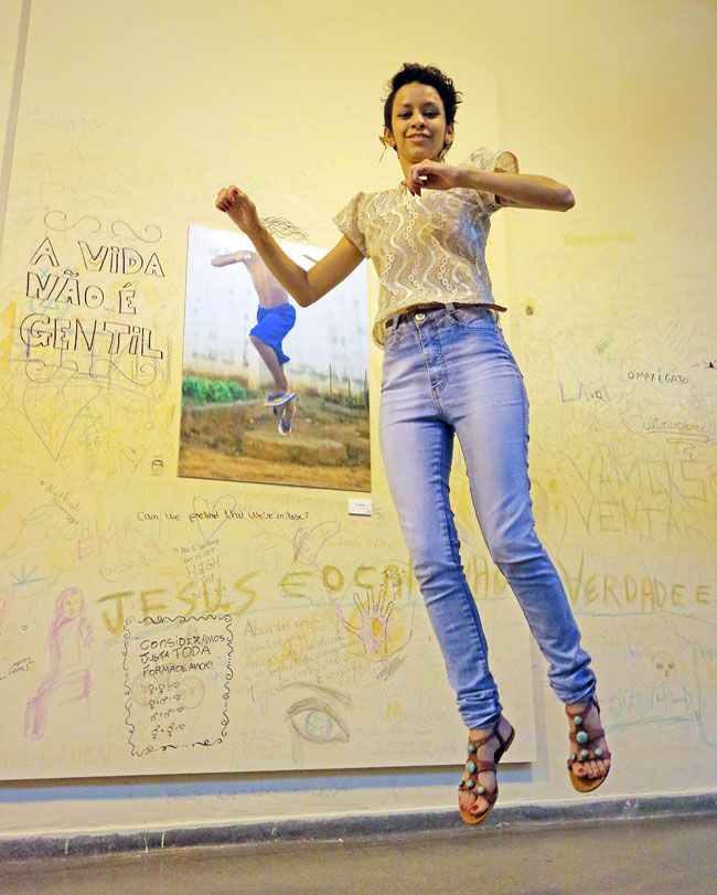 LEONARDO COSTA Paula Duarte mostra no CCBM série iniciada em 2012