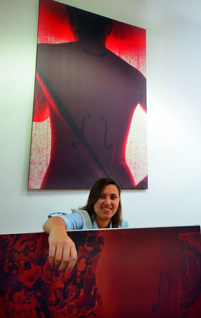 OLAVO PRAZERES Inspiradas em Man Ray e pela música, Lizandra (foto) e Maria Vitória expõem 'Proposições fotográficas'