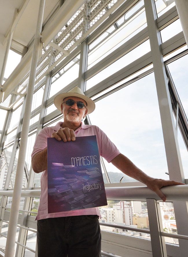 Livro de D'Anestis reúne momentos importantes de seus 40 anos de atividade (Marcelo Ribeiro)