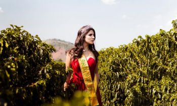 Beleza com propósito 2 Júlia Horta disputa, no dia 2 de janeiro, o título de Rainha Internacional do Café, na Colômbia (Arquivo pessoal)