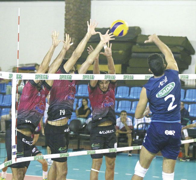 JF Vôlei vence Sada Cruzeiro/Unifemm em amistoso ontem (Leonardo Costa/13-01-16)
