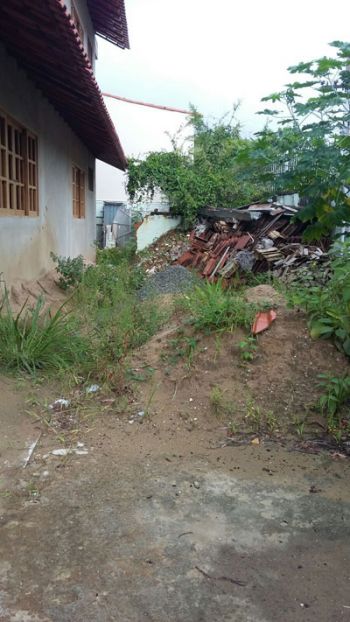 Obra abandonada no Bairro de Lourdes 2 Morador denuncia entulho na José Maia esquina com Henrique de Novais (José Antônio)