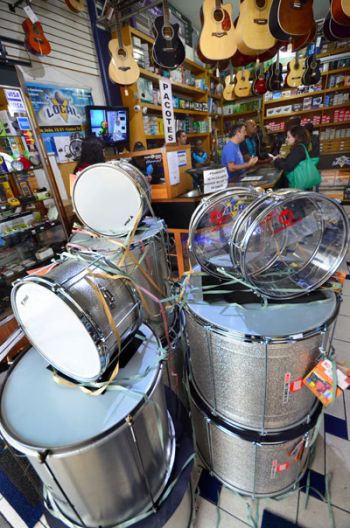 Na Local Eletrônica, negócios tiveram queda de até 20% (Olavo Prazeres/21-01-16)