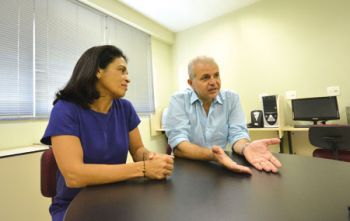 Ao lado de Girlene da Silva, Marcus David fala sobre quais serão seus primeiros atos à frente da universidade (MARCELO RIBEIRO/05-02-16)