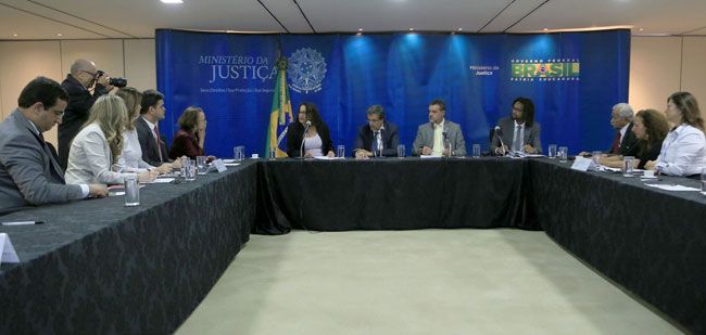Deputados do PCdoB se reúnem com ministro Eduardo Cardozo para solicitar averiguação (Richard Silva/PCdoB na Câmara)
