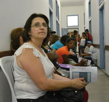 Regina Machado chegou ao PAM ao meio-dia, mas às 17h não havia sido atendida (MARCELO RIBEIRO/16-02-16)