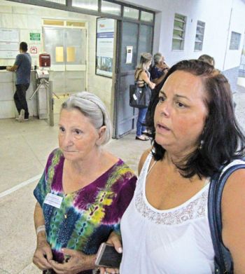 Epidemia superlota os hospitais de Juiz de Fora 8 Idosos, como Rita Anacleto, 78, estão entre os mais acometidos pela dengue. Ontem ela foi atendida na Santa Casa (LEONARDO COSTA/11-03-16)
