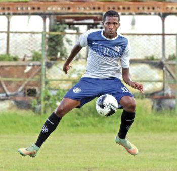 Pirão volta como titular 2 Pirão comemora a oportunidade para mostrar serviço (LEONARDO COSTA)