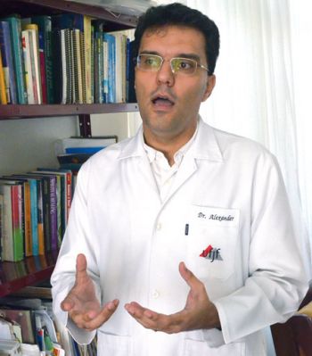 OLAVO PRAZERES/20-04-16 572295f2edef7