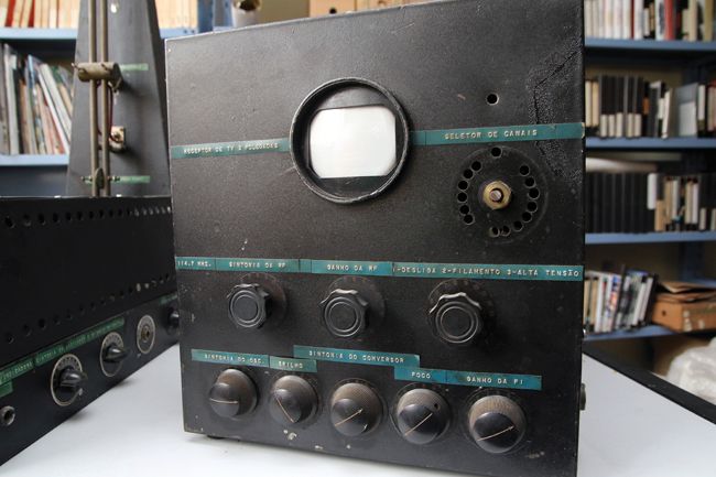 FERNANDO PRIAMO Com apenas três polegadas, monitor recebeu na Casa do Rádio as transmissões feitas no Clube Juiz de Fora, em 28 de setembro de 1948
