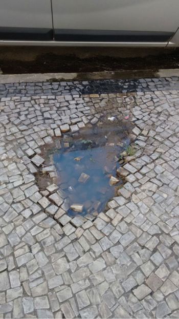 Problema ocorre na Rua Carlos Chagas, em frente ao número 26