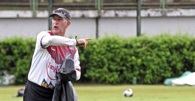 Drubscky confirma zaga 2 Técnico carijó faz mistério sobre escalação do time (Leonardo Costa)