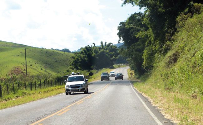 Trecho da MG-353, entre Coronel Pacheco e Juiz de Fora, está em lote que pode ser privatizado (fernando priamo/09-03-16)