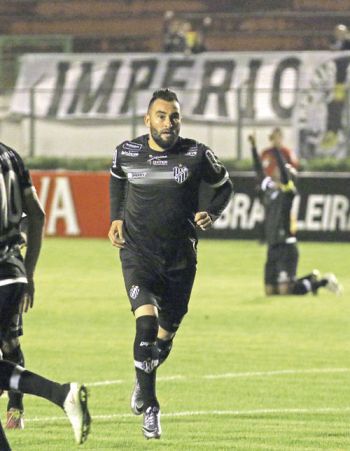 Atacante destaca a importância de o elenco carijó manter a concentração (Leonardo Costa)