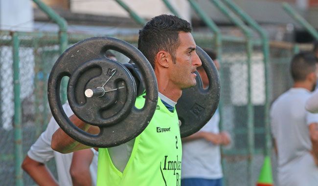 Condicionamento x ritmo 2 Gabriel Sacilotto falou ontem, pela primeira vez, como jogador do Tupi (leonardo costa)