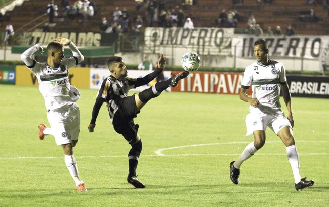 Jonathan vê desafios ligados à experiência do Vasco similares ao da estreia contra o Goiás Foto Leonardo Costa)