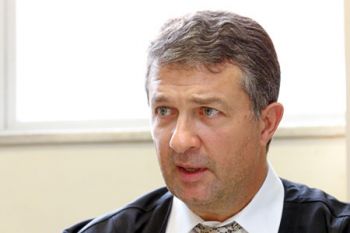 Preso em flagrante será ouvido por juiz 2 Juiz Paulo Tristão: