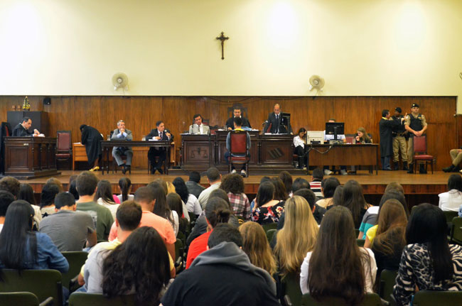 Julgamento começou às 8h desta quarta (Foto: Olavo Prazeres/18-05-16)