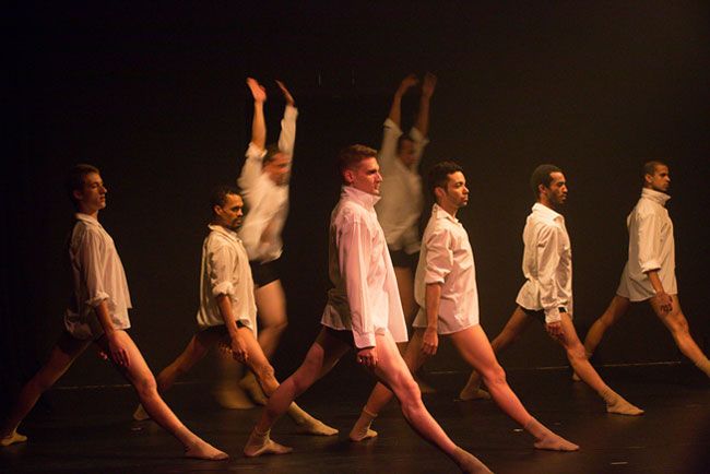 tubo de ensaio e o espetaculo que a cia e danca masculina jair moraes apresenta domingo no central