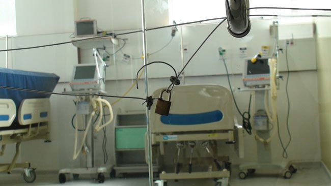 90 leitos estão parados no Therezinha de Jesus 3 Entre os 90 leitos parados, 30 são os destinados a neurocirurgia (Kelly Diniz)