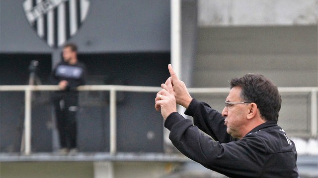 Mais um zagueiro 2 estevao Felipe Couri tupifc.esp .br